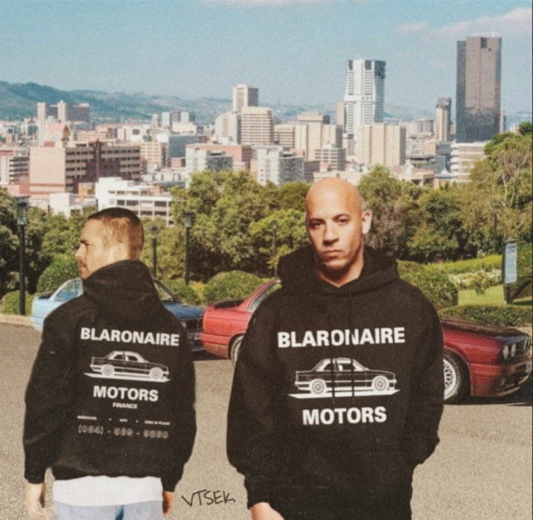 Hoodies & Sweatshirts
